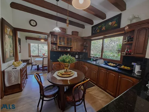 Casa Con Excelente Ubicación(mls#246703)