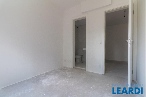 Imagem 10 de 15 de Apartamento - Campo Belo - Sp - 585520