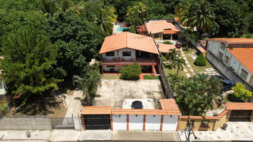 Annic Coronado Vende Casa En Las Morochas En San Diego. Ref. 254355
