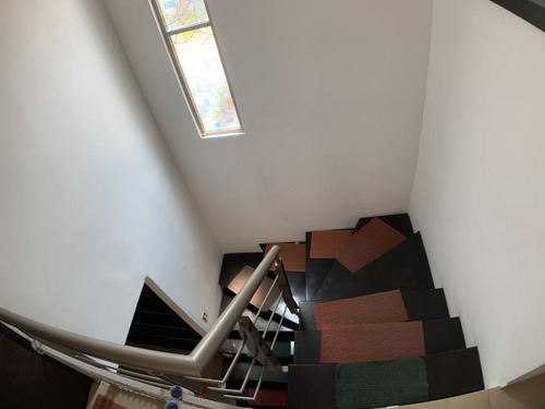 Imagen 9 de 12 de Casa Sola En Venta Residencia En Privada. Terreno 210 M. Área Social Techada. Estudio Y Jardín.