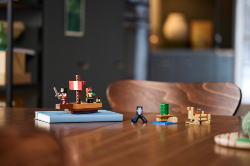 Lego Minecraft El Viaje En El Barco Pirata Modelo 21259 / H 166 Pirata