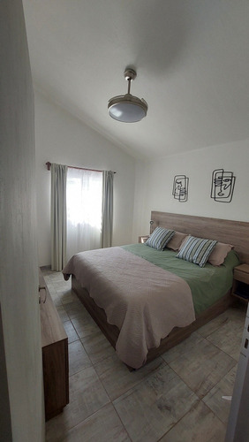 Casa Interna En San Nicolás De Los Arroyos.
