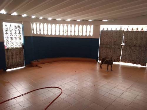Imagem 22 de 22 de Casa 3 Dorm Sendo Uma Suite Garagem Pra 3 Carros,sala Dois Ambiente 1 Banheiro Social , Com Quintal Oportunidade Unica - Hm2952