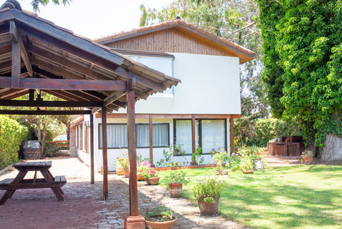 Se Vende Casa En Tranquilo Sector De Santo Domingo