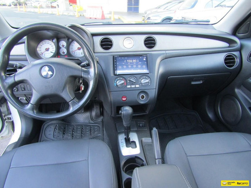 Mitsubishi Outlander 4x4 2.4 At