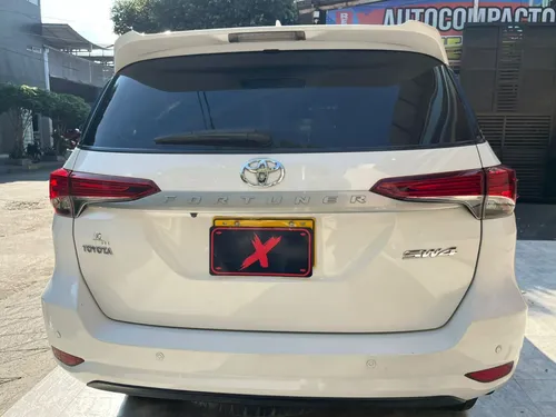 Toyota Fortuner 2.4 Street At 7As