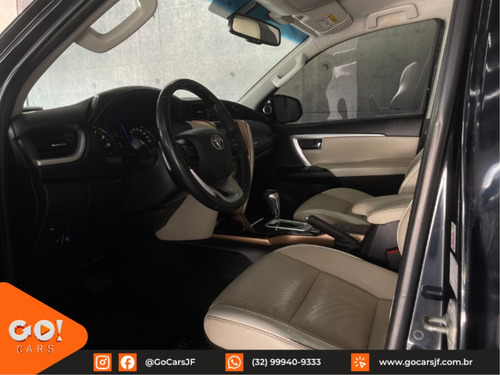 Toyota Hilux SW4 2.8 SRX DIAMOND 4X4 7 LUGARES 16V TURBO INTERCOOLER DIESEL 4P AUTOMÁTICO