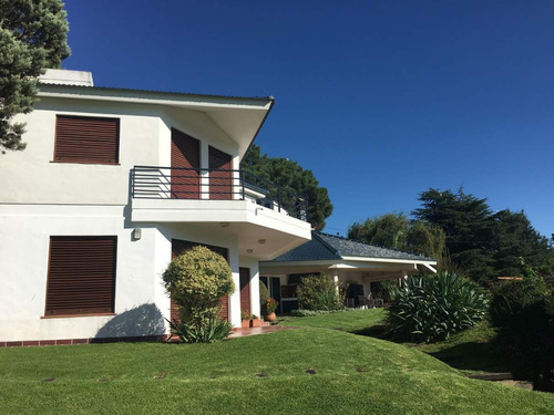 Imagen 6 de 19 de Complejo De 3 Casas En Venta En Costa Azul - Carlos Paz. Al Lado Del Lago
