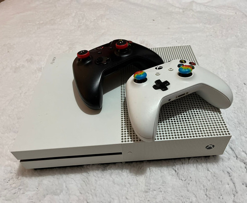 Microsoft Xbox One S 1tb Standard Color  Blanco