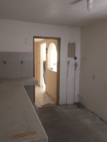 Imagen 11 de 14 de Casa En Calle Cerro Del Peñon, Encinos De La Silla