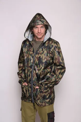 Campera rompeviento camuflada adidas sales