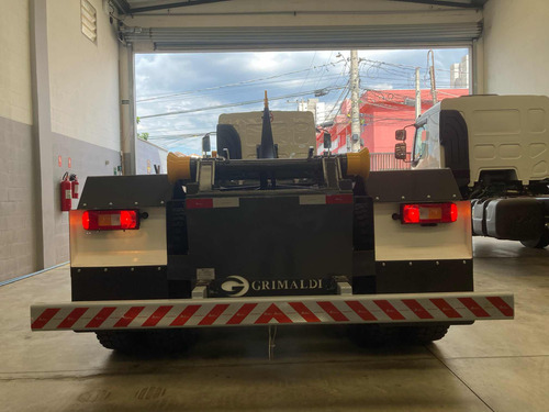 Caminhao Vm 360 6x4 Traçado Cambio I-shif Rollon Rollof