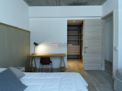 Venta Y Alquiler Casa En Barrio Laguna Blanca 6 Dormitorios En Suite Y Dependencia