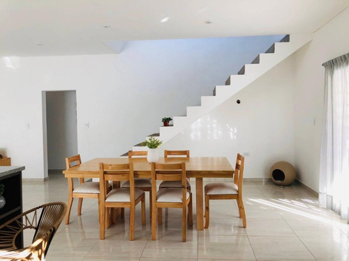 Imagen 3 de 14 de Chalet En Venta En Barrio Parque
