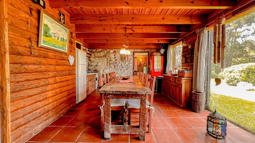 Casa Tres Ambientes. Parque. Piscina. La Armonía. Venta.
