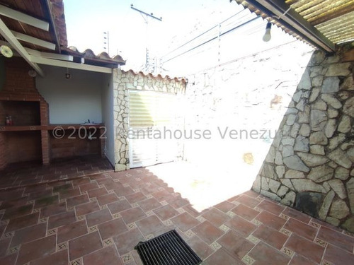 Imagen 25 de 28 de Hermoso Townhouse Urb. Las Bungavillas El Limón Sector El Progreso 23-12617 Ejc 04243439046