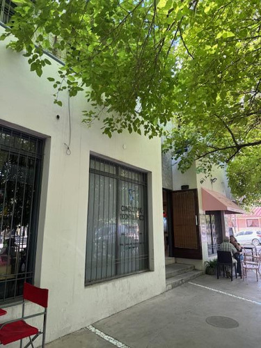 Locales En Venta En Calle Azcuénaga - Guaymallén - Mendoza
