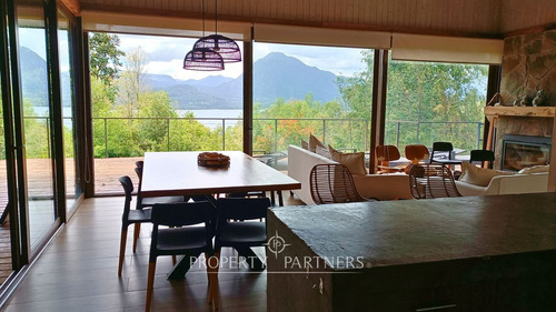 Espectacular Casa En El Lago Calafquen