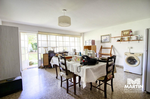 Casa Ph Dpto En Venta En Olivos 4 Ambientes. Apto Multiples Usos. Lote 4.33x27