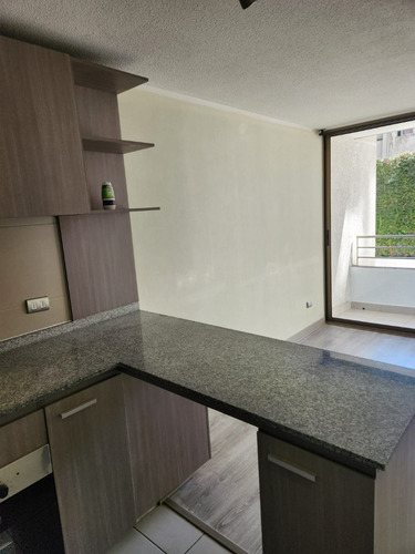 Arriendo Dpto. 1d/1b C/termopanel En Santiago Centro