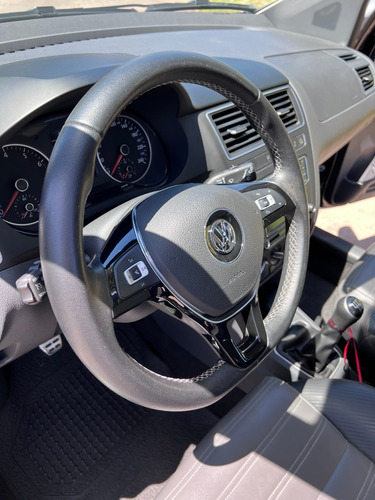 Imagen 14 de 23 de Volkswagen Suran 1.6 Highline Msi 110cv Techo - Cuero - Gps
