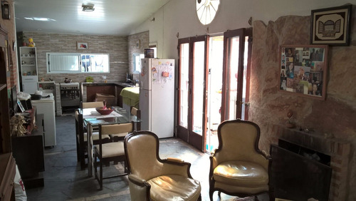 Imagen 1 de 15 de Casa De 5 Dormitorios En Venta Mar Del Plata