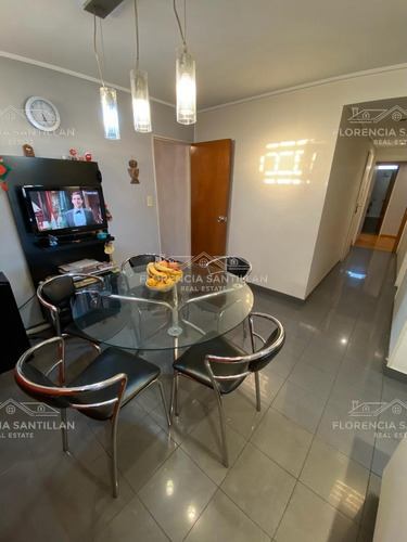 Departamento 5 Ambientes Con Cochera En Venta Ubicado En Lomas De Zamora, G.b.a. Zona Sur