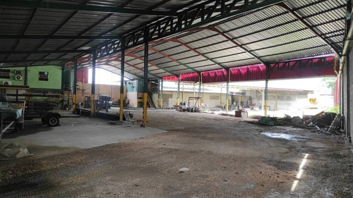 Imagen 2 de 8 de Galpón En Venta En Los Guayos