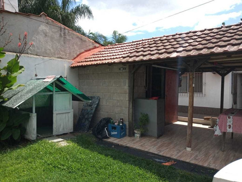 Imagen 13 de 14 de Casa - Lote Propio -4 Amb. Quincho.parrilla -.mucho Espacio