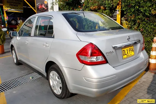 Nissan Tiida 1.8 Miio 4p At