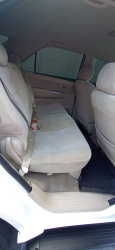 Imagen 5 de 10 de Toyota Fortuner Sr5