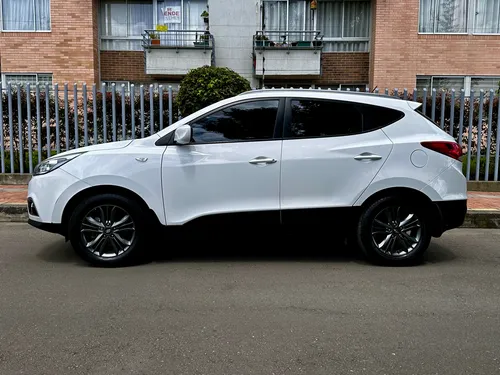 Hyundai TUCSON IX-35 2.0 Style