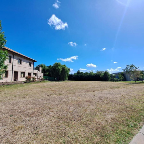 Espectacular Lote En Barrio Valdevez!!!