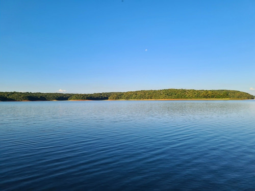 Casa De Campo Nova Á Venda As Margens Da Represa De Ibiúna