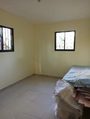 Venta De Casa De 4 Tareas En Monte Plata, República Dominicana