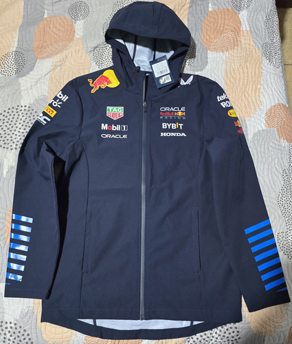Chamarra Castore Red Bull Racing Fórmula 1 Impermeable 2024 (Usado)
