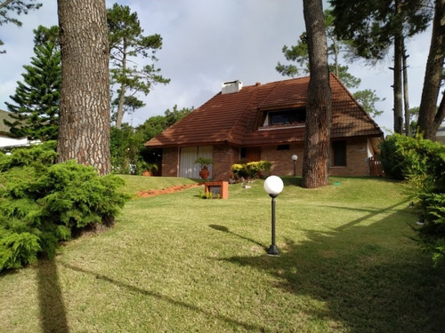 Venta Casa 4 Dormitorios, Pinares, Punta Del Este- Ref: 651