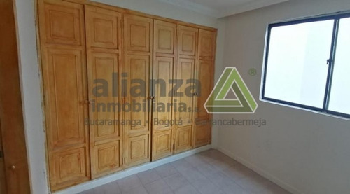 Apartamento En Arriendo