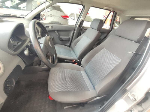 Imagem 12 de 15 de Volkswagen Gol 1.0 Giv 2013