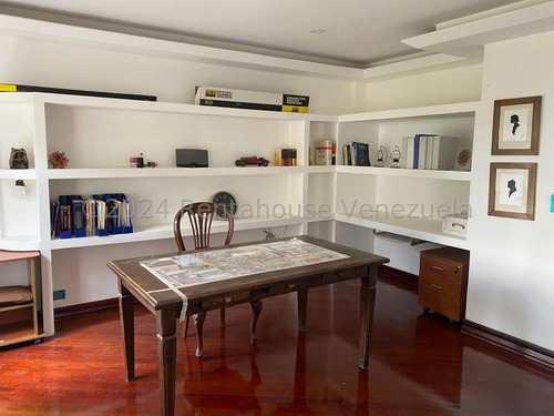 Casa En Venta En Alto Hatillo Terraza Areas Sociales Caracas Angela Tochon