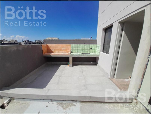 Venta 3 Amb Con Pileta Y Parrilla. Pque Centenario