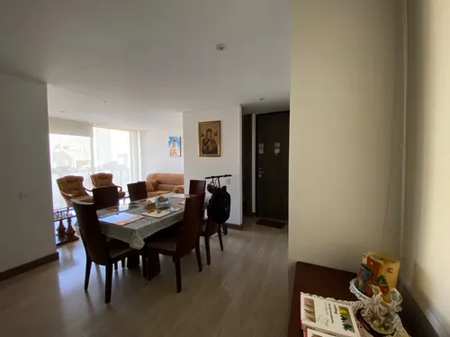 Moderno Apartamento En Cedritos Luz Natural, Ubicación Privilegiada Y Tranquilidad Total