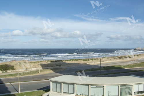 Imagen 13 de 15 de Hermoso Departamento Frente Al Mar!!! - Punta Del Este Brava
