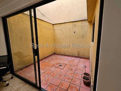 Casa En Venta En San Jose De Los Cedros, Cuajimalpa De Morelos Jl 25-1215.