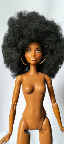 Barbie Fashionistas #105 Cuerpo Made To Move, Descontinuada (Usado)