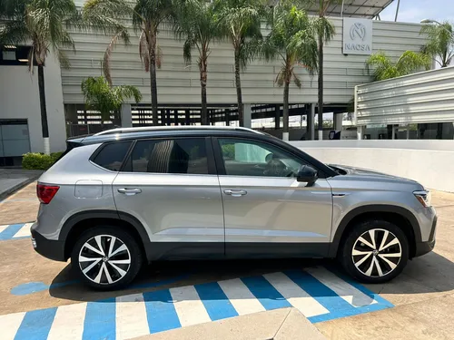 Volkswagen Taos 1.4 Tsi Highline At