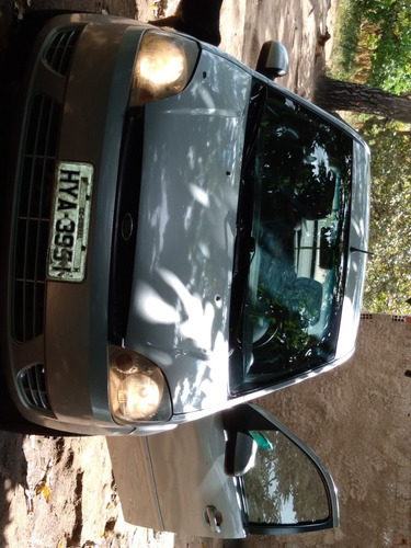 Ford Fiesta Sedan 1.6 Flex 4p 2006