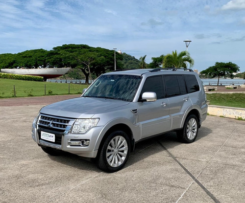 Imagem 1 de 11 de Pajero Full Mitsubishi 3.2 Hpe Turbo Diesel 4wd Aut.2015/16