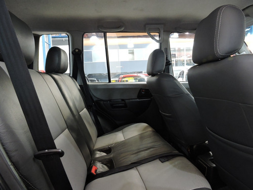 Imagem 12 de 15 de Mitsubishi Pajero Tr-4 2.0 4x4 16v - Manual 2007