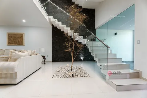 Casa En Venta De Lujo Arcos Guadalupe Zapopan